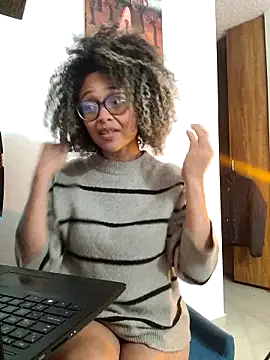 BiiancaEstradaa online show from 02.10.26