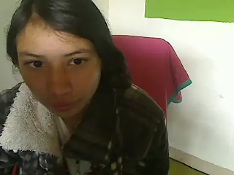 Snapshot of akamesweet chatting on 10.11.25 akamesweet online show from 10.11.25