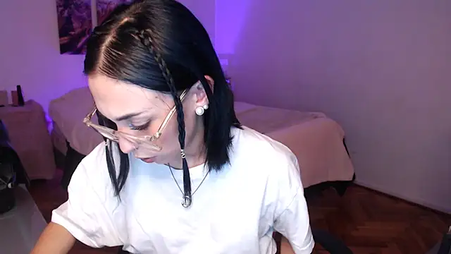 Sofia Amour online show from 09.14.25