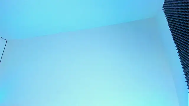 Ellope  online show from 10.15.25