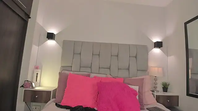 Seraphyne666 online show from 03.27.26