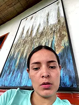 Mia jhoonson online show from 10.21.25