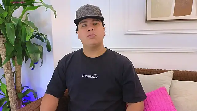 Naim Bennetsex online show from 06.17.26