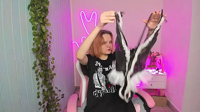 Elieiza xo online show from 10.21.25