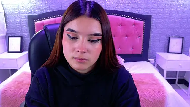 Natalie loffreda online show from 10.04.25