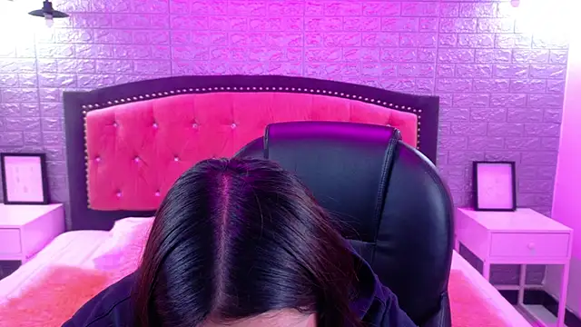 Natalie loffreda online show from 10.15.25