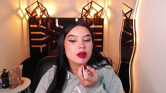 Natalie loffreda online show from 03.31.26