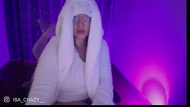 Snapshot of isa__crazy__ chatting on 09.19.25 isa crazy online show from 09.19.25