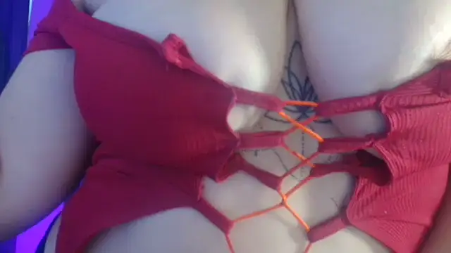 Snapshot of isa__crazy__ chatting on 10.21.25 isa crazy online show from 10.21.25