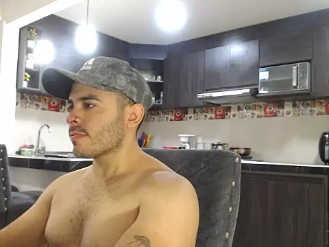 Ana ThiagoxX online show from 10.12.25