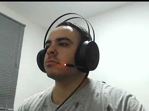 Ana ThiagoxX online show from 02.14.26