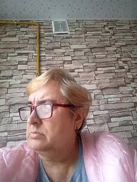 Snapshot of Sonya51561 chatting on 10.21.25 Sonya51561 online show from 10.21.25