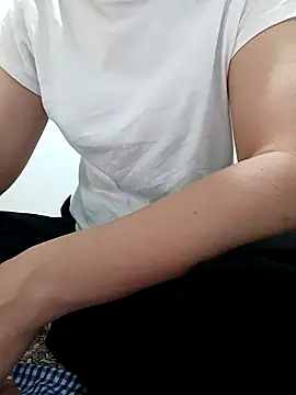 Snapshot of dumla chatting on 11.06.25 dumla online show from 11.06.25