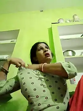 Hot-piuy online show from 09.16.25