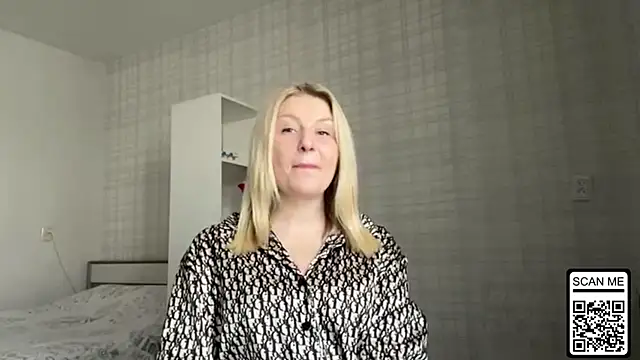 Blondie xoxoxo online show from 03.03.26