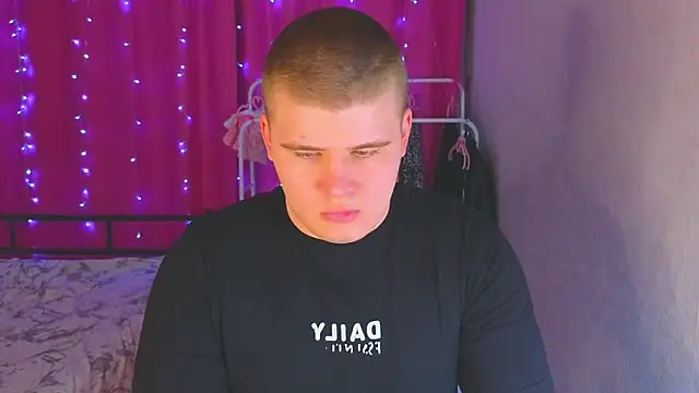 kittenmurr online show from 03.31.26