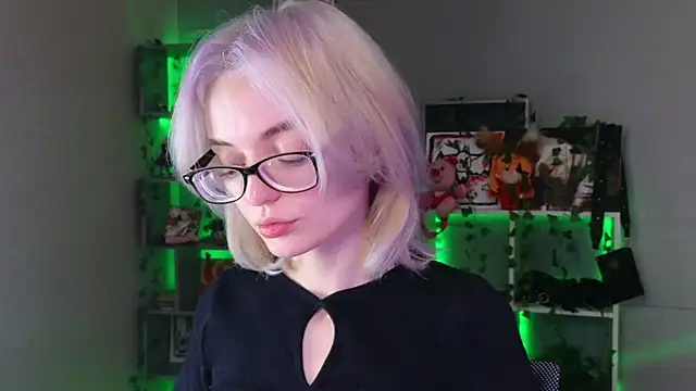 ShizukaBlanche online show from 09.25.25