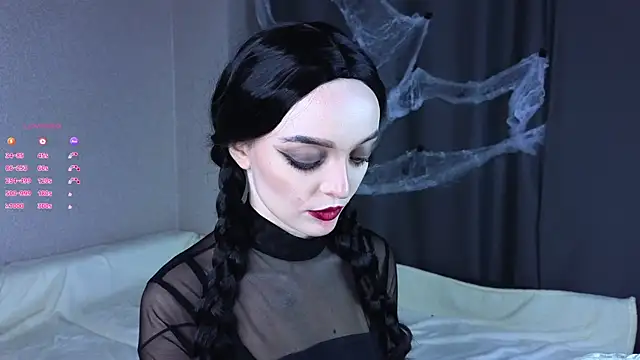 ShizukaBlanche online show from 10.31.25