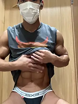 masucle216 online show from 11.05.25