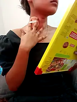 Snapshot of Cutie_Shruti chatting on 09.23.25 Cutie Shruti online show from 09.23.25