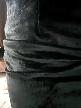 Snapshot of Cutie_Shruti chatting on 10.24.25 Cutie Shruti online show from 10.24.25