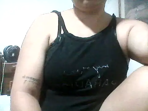 Snapshot of Samantha_Sex22 chatting on 06.10.26 Samantha Sex22 online show from 06.10.26