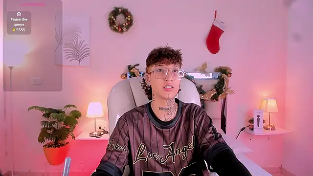 Luci Rose online show from 12.03.25