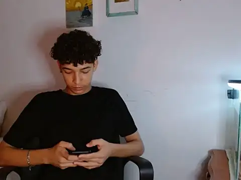 Xtremeplay 18 online show from 09.30.25