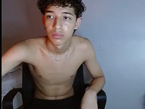 Xtremeplay 18 online show from 09.30.25