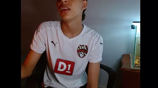 Xtremeplay 18 online show from 10.09.25