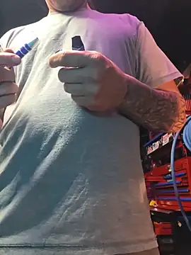 twistafatpipe online show from 10.11.25