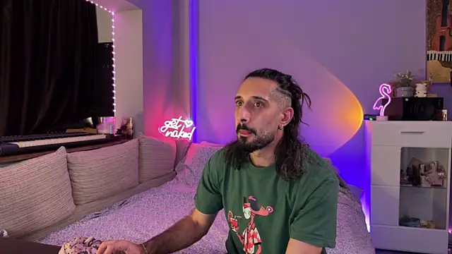 Secret Lovers1 online show from 06.01.26