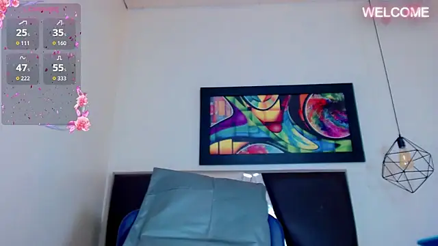 Snapshot of Rachell_Valentina chatting on 10.15.25 Rachell Valentina online show from 10.15.25