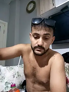 Snapshot of Muratcan33 chatting on 10.05.25 Muratcan33 online show from 10.05.25