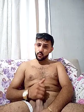 Snapshot of Muratcan33 chatting on 10.13.25 Muratcan33 online show from 10.13.25