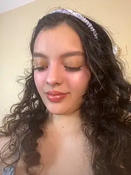 AriaHeavenss online show from 09.30.25