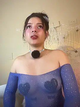 AriaHeavenss online show from 10.25.25