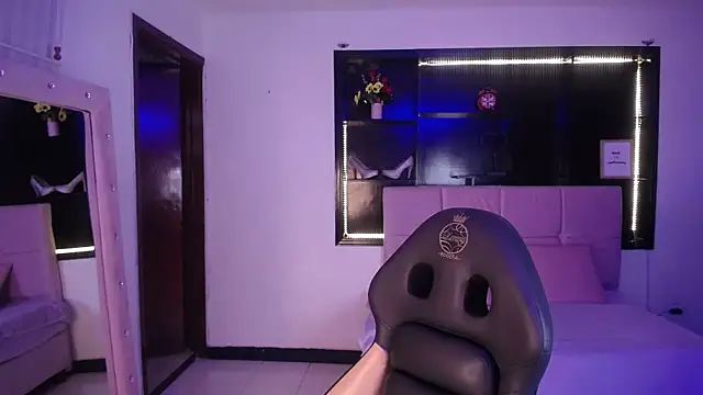 emiily smith1 online show from 09.18.25