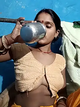 Snapshot of Harini_Gautam chatting on 10.22.25 Harini Gautam online show from 10.22.25