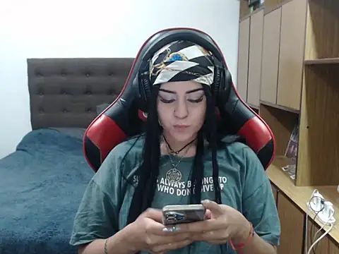 bluegoddessstoned online show from 12.16.25