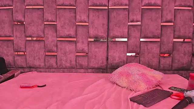 Mitsury foxx online show from 09.24.25