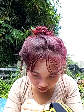 Snapshot of EllyBaby20 chatting on 10.05.25 EllyBaby20 online show from 10.05.25