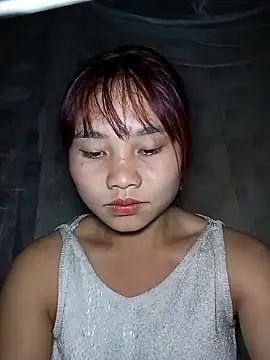 Snapshot of EllyBaby20 chatting on 10.13.25 EllyBaby20 online show from 10.13.25