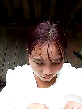 Snapshot of EllyBaby20 chatting on 10.14.25 EllyBaby20 online show from 10.14.25