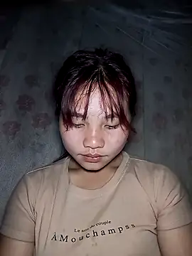 Snapshot of EllyBaby20 chatting on 10.15.25 EllyBaby20 online show from 10.15.25