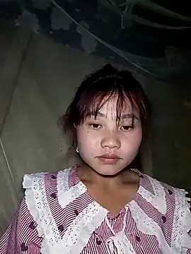 Snapshot of EllyBaby20 chatting on 10.16.25 EllyBaby20 online show from 10.16.25