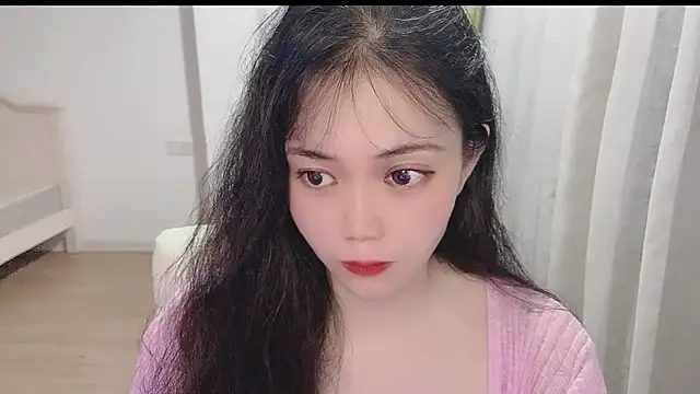 Snapshot of zora-168 chatting on 09.13.25 zora-168 online show from 09.13.25