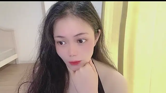 Snapshot of zora-168 chatting on 09.18.25 zora-168 online show from 09.18.25