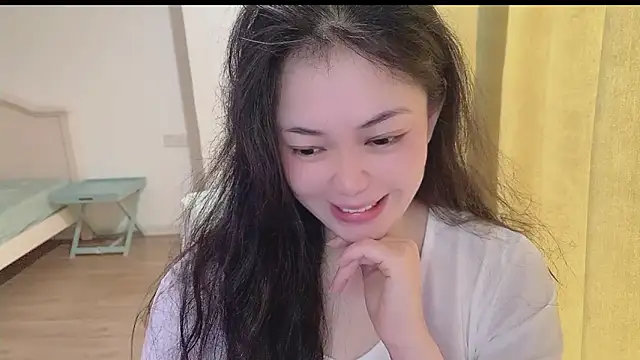 Snapshot of zora-168 chatting on 10.02.25 zora-168 online show from 10.02.25