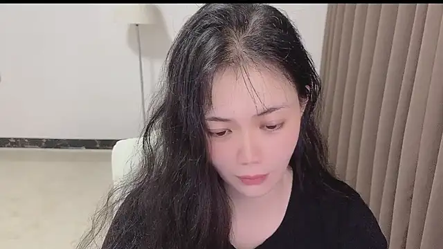 Snapshot of zora-168 chatting on 10.14.25 zora-168 online show from 10.14.25